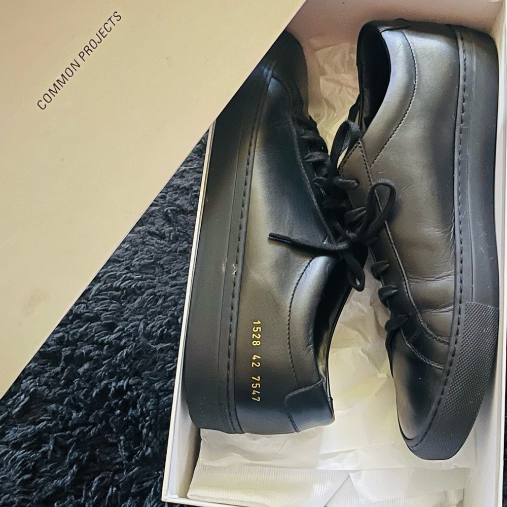 Men Designers-Black Casual Sneakers …….